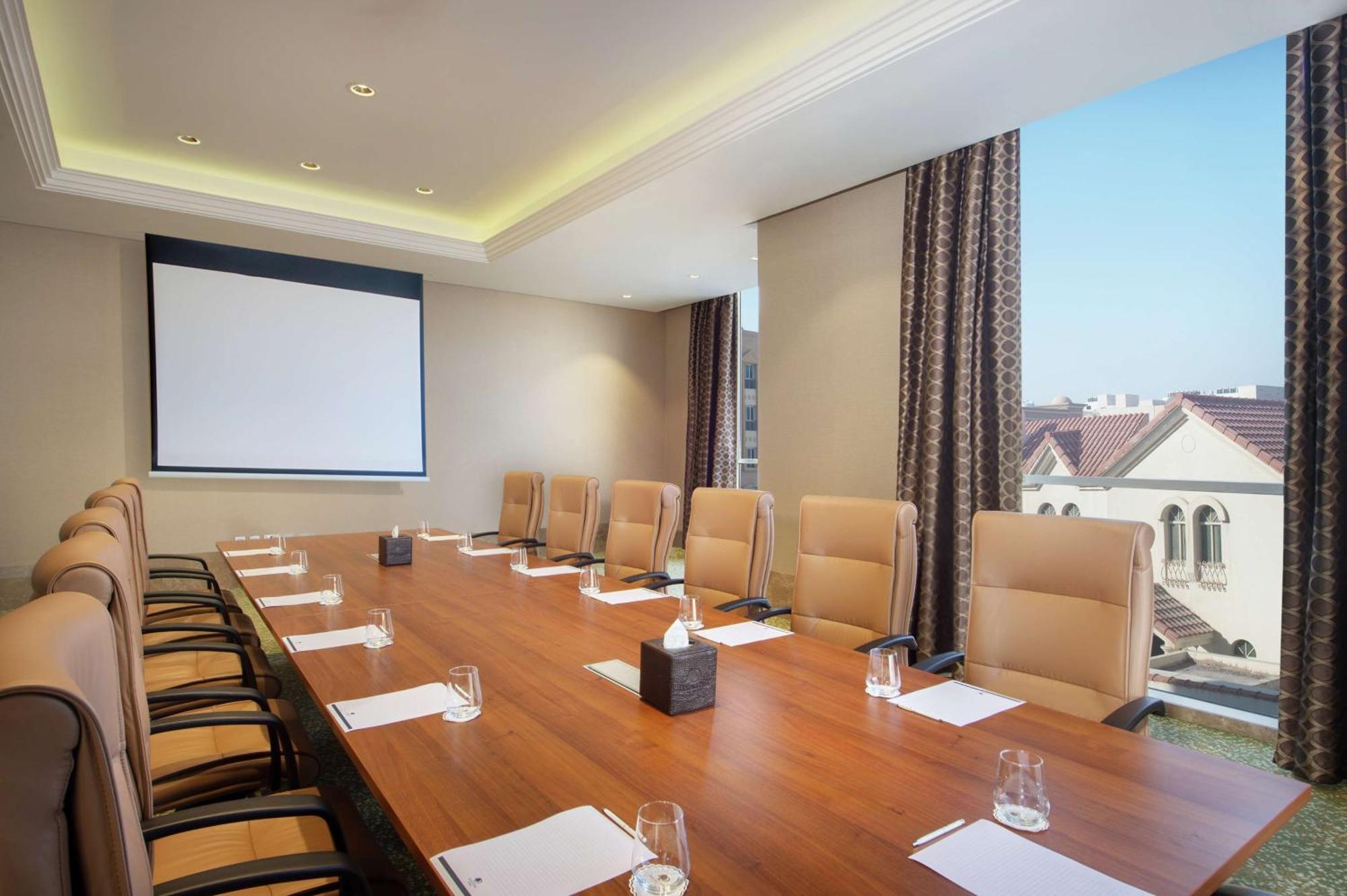 فندق دبل تري باي هيلتون الدوحة - آل ساد المظهر الخارجي الصورة Meeting room