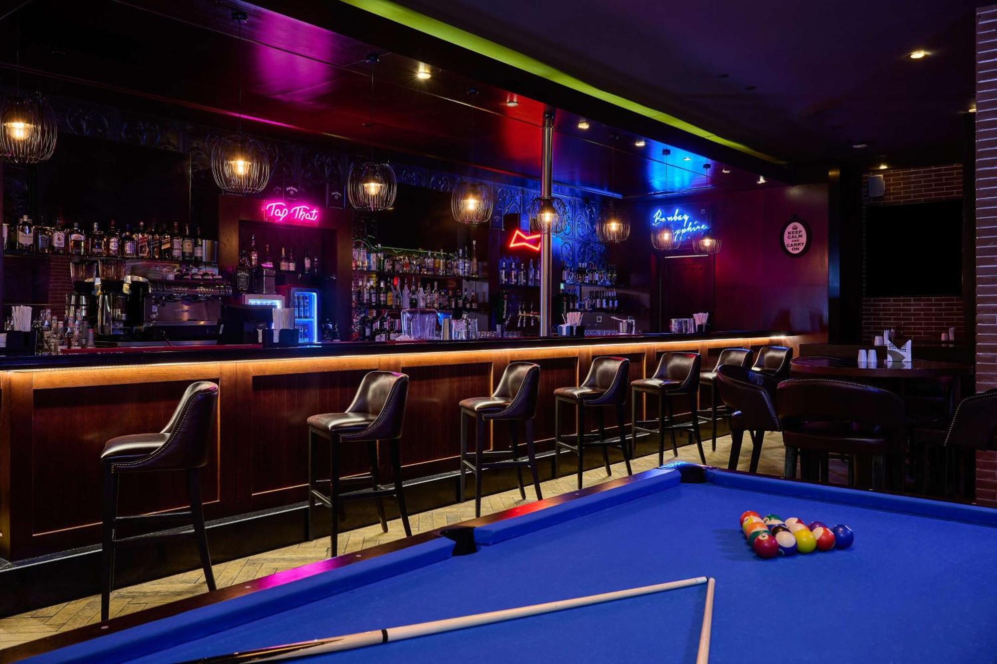 فندق دبل تري باي هيلتون الدوحة - آل ساد المظهر الخارجي الصورة The bar at the 2012 World Series of Poker